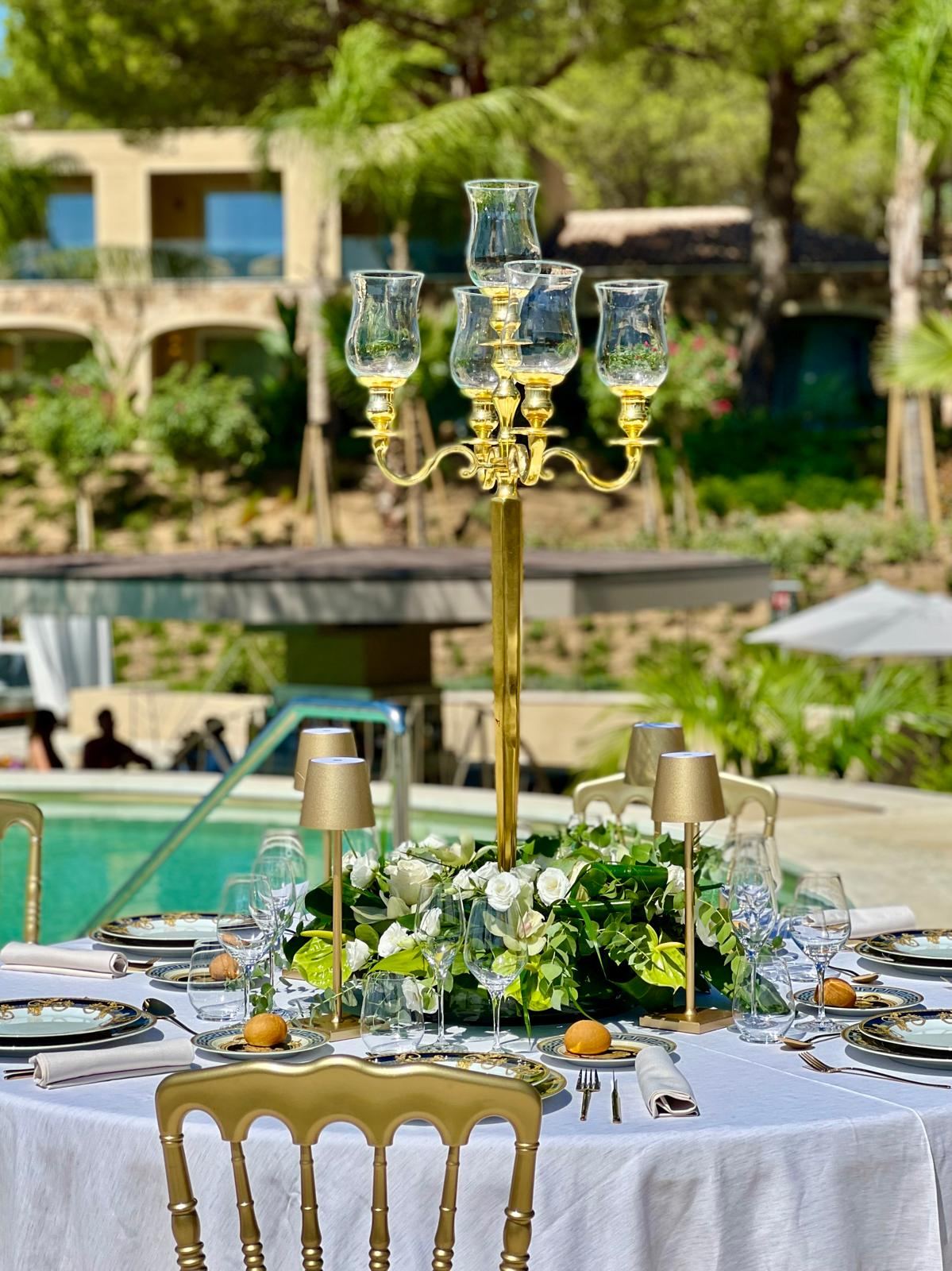 Candelabro Oro con Coppe