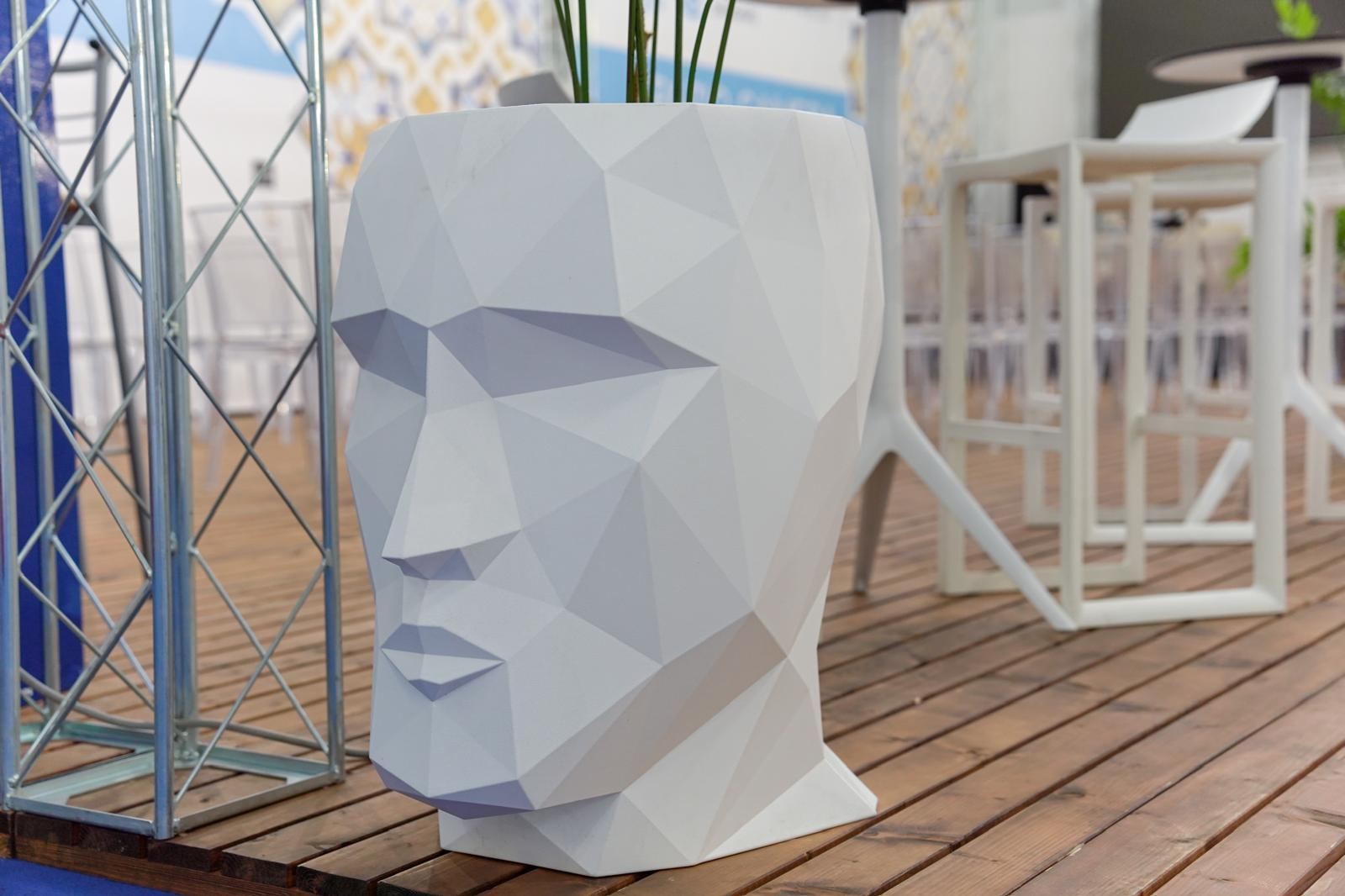 Testa Scultura Portavasi Vondom